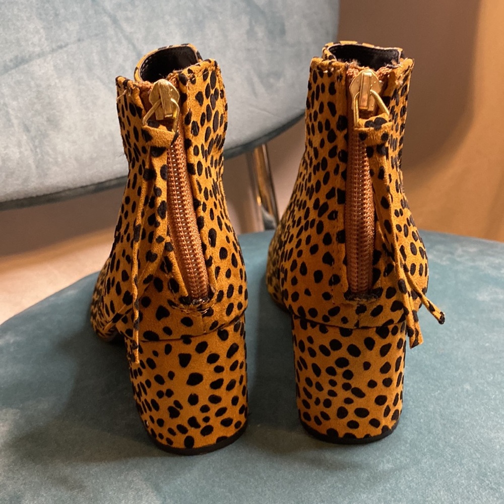 Qupid Suede Leopard Print Pointed Heeled Boots - image 4